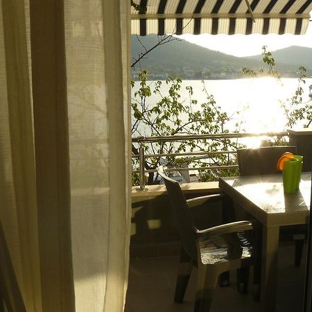 Apartments Selina Vinišće Kültér fotó