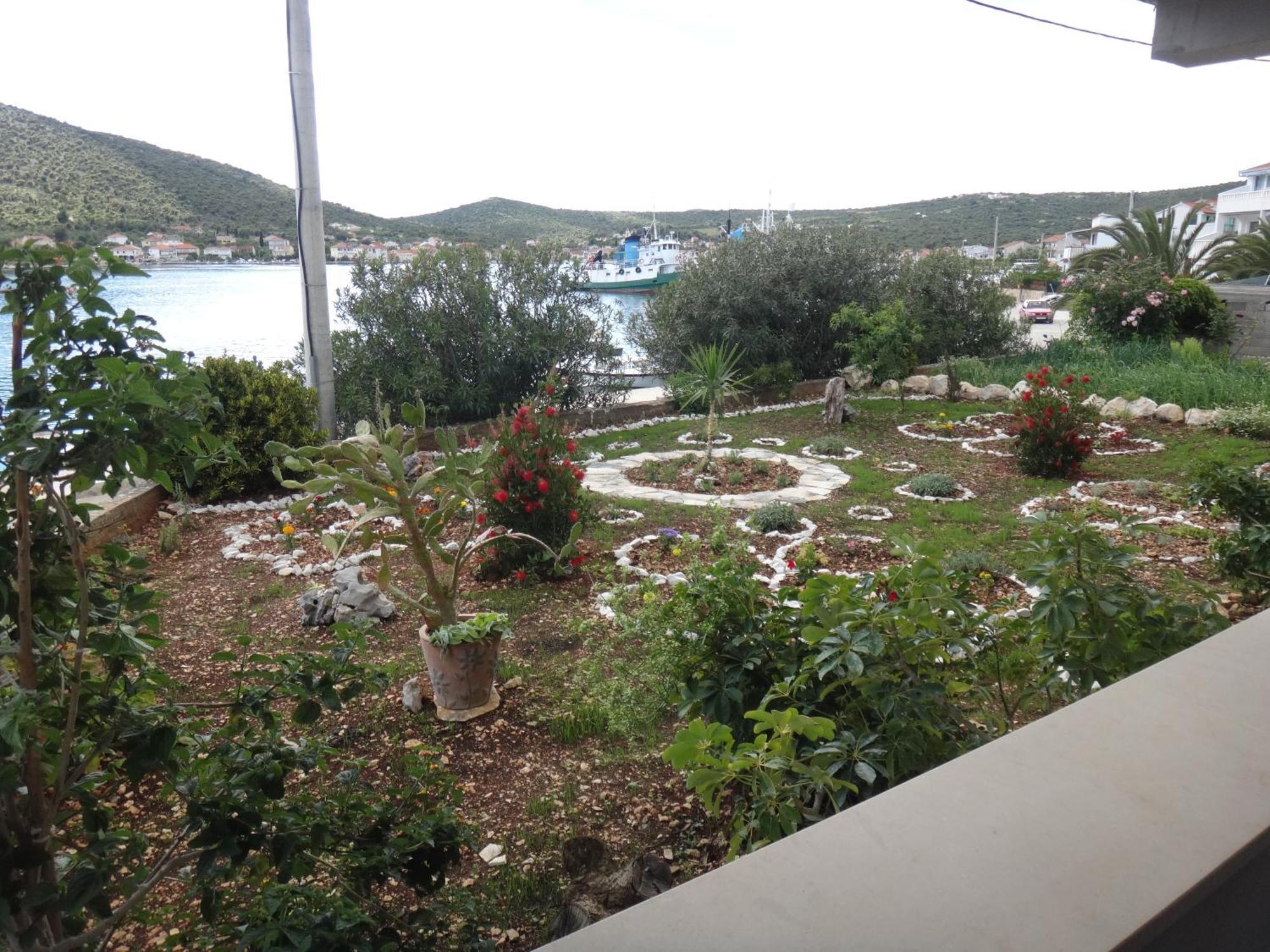 Apartments Selina Vinišće Szoba fotó
