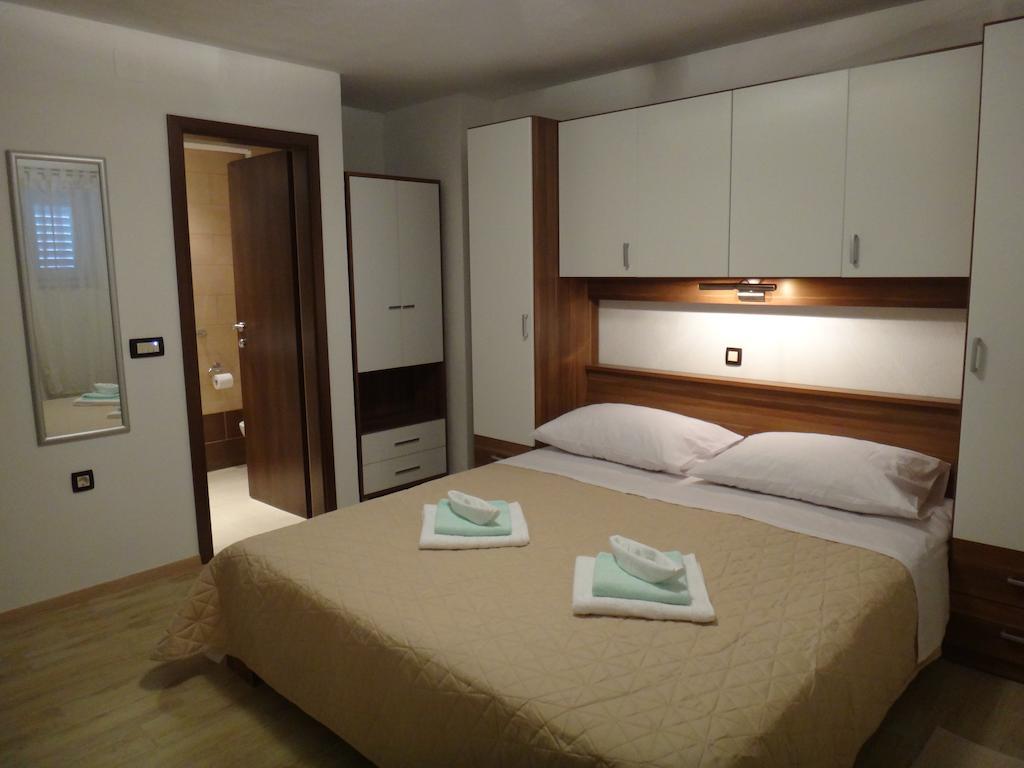 Apartments Selina Vinišće Szoba fotó