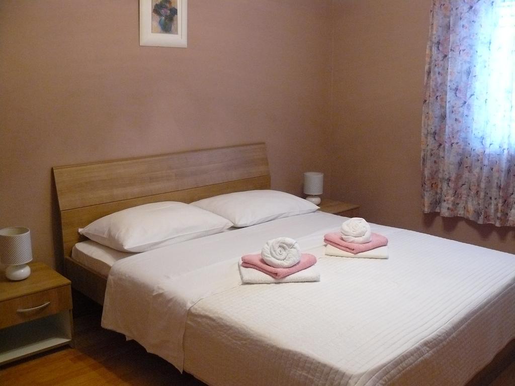 Apartments Selina Vinišće Szoba fotó