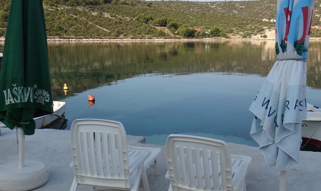 Apartments Selina Vinišće Szoba fotó