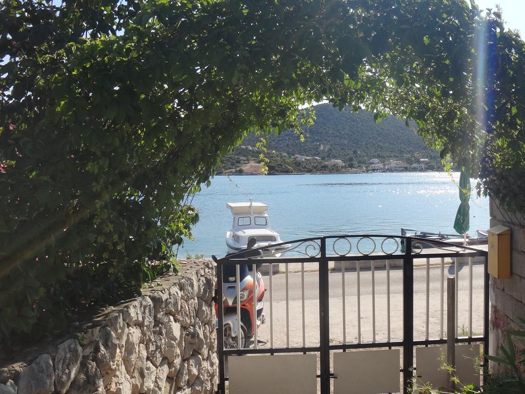 Apartments Selina Vinišće Szoba fotó