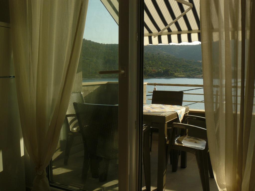 Apartments Selina Vinišće Szoba fotó