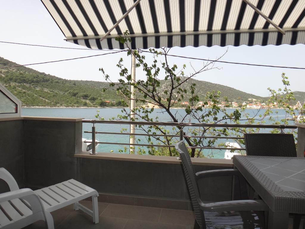Apartments Selina Vinišće Szoba fotó